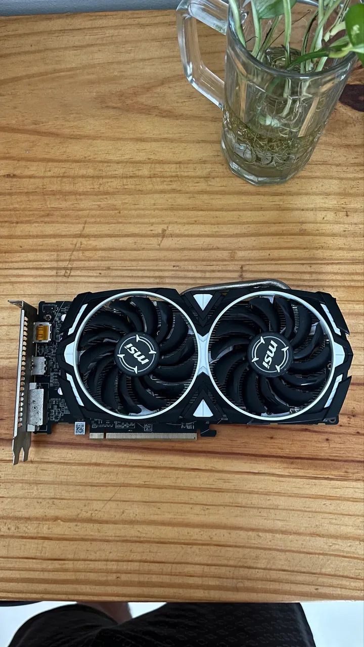 RX 590 8gb com defeito 