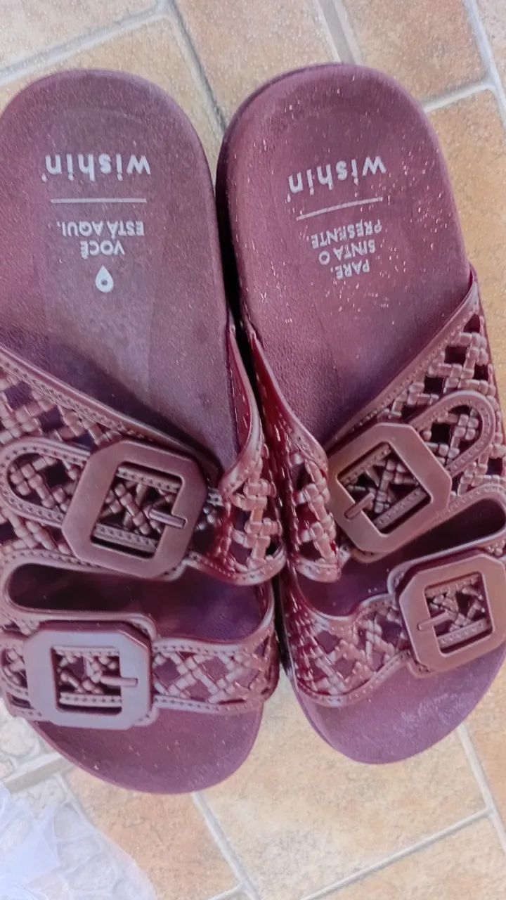 SANDALIA VIDRAL VINHO MARCA WISHIN - Foto 3