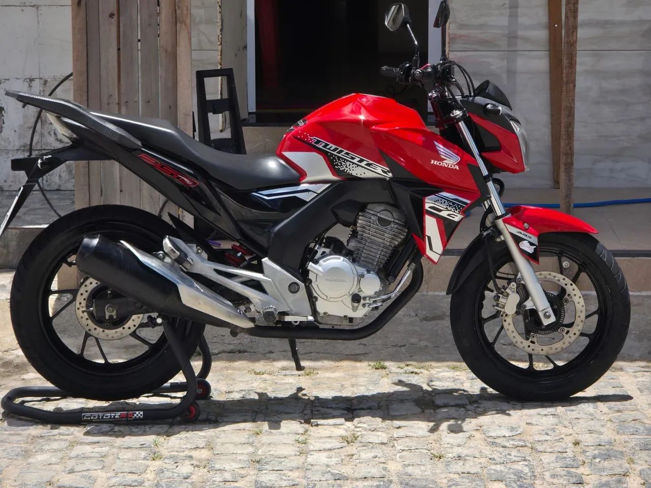 PARA OS MAIS EXIGENTES - MOTO DE PROCEDÊNCIA 