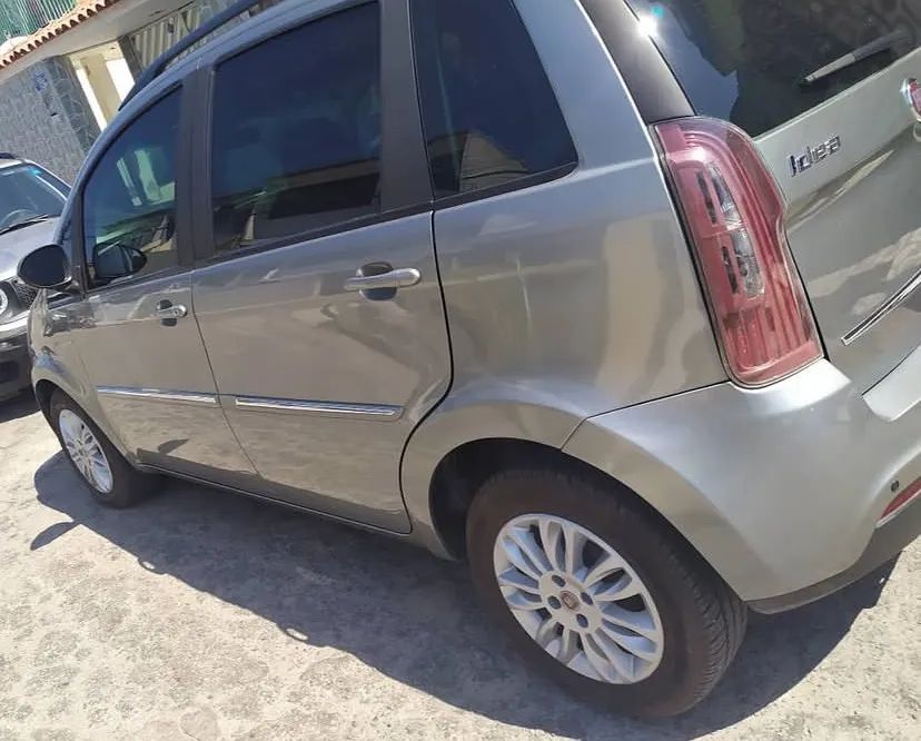 Fiat Idea Essence Dualogic 1.6 Flex 16V 5P 2011