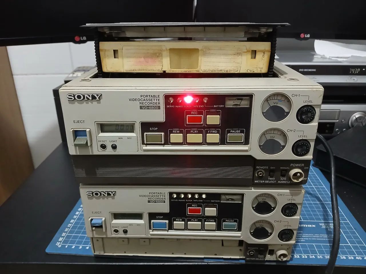 Sony VO-6800 U-matic SP - Leia o anúncio - Foto 2