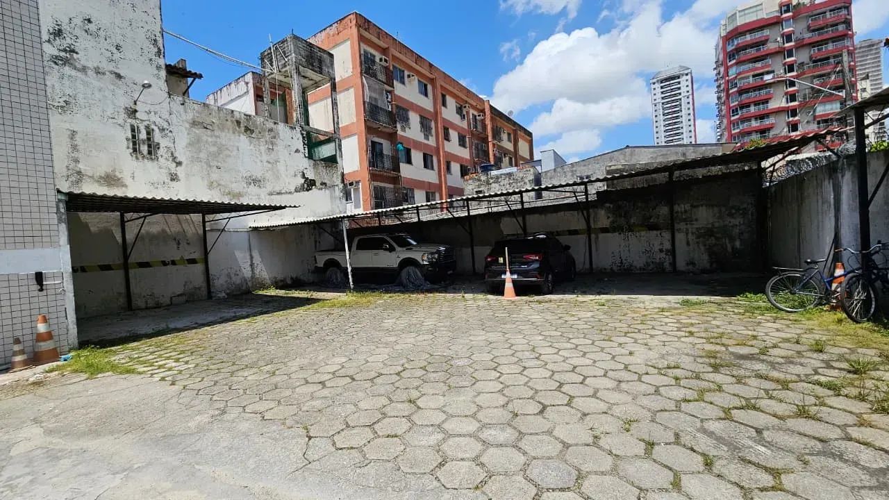 PRÉDIO COMERCIAL COM 9 SALAS 10 VAGAS DE GARAGEM - Foto 2