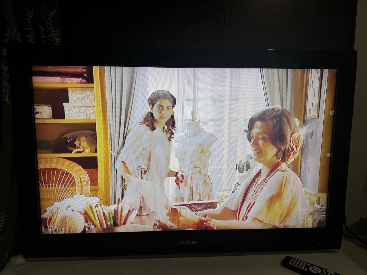 TV CCE LCD  - Foto 3