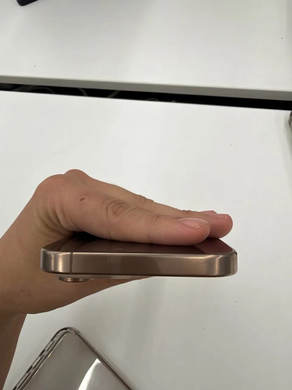 iPhone 16 pro Max  - Foto 2