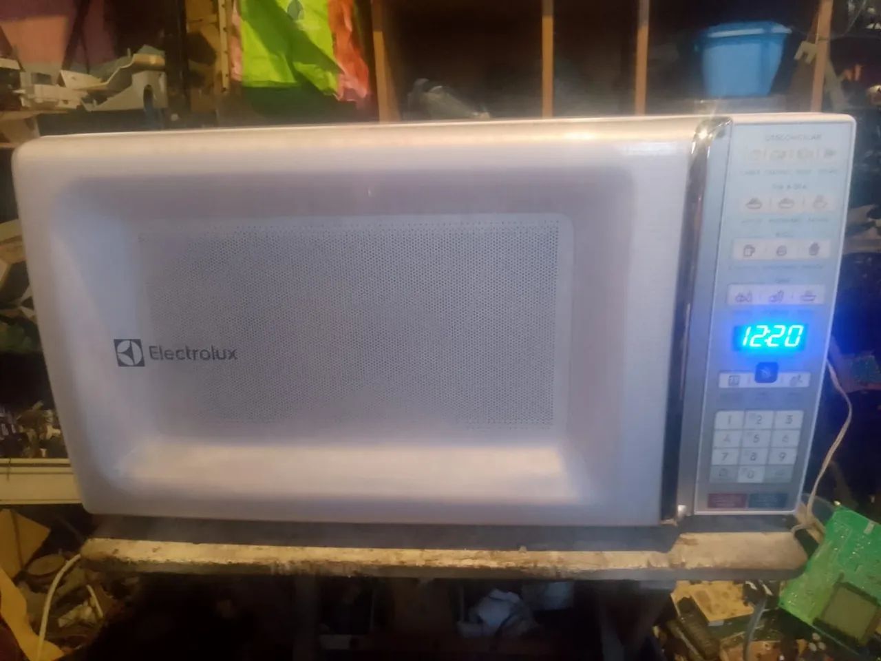 Microondas Eletrolux 31 litros