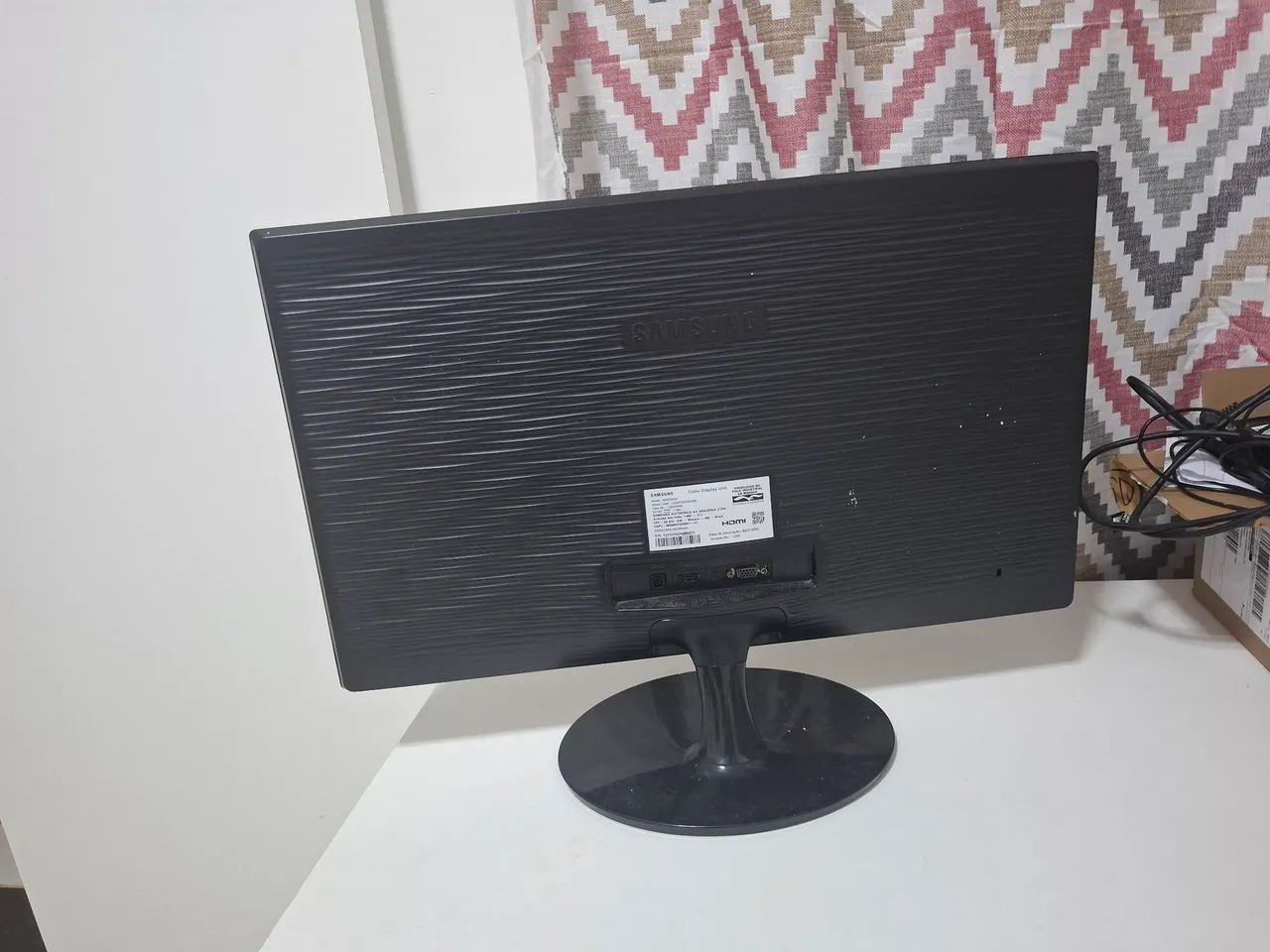 MONITOR 24'' POLEGADAS FULL HD HDMI E VGA - Foto 2
