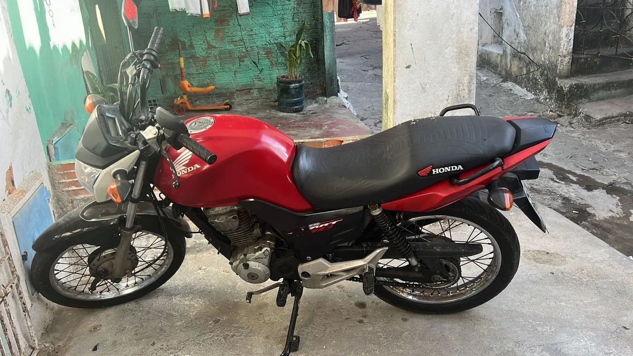 Cuida moto excelente 