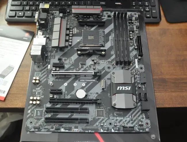 Placa Mae B350 com BIOS para 5000 Séries troco 