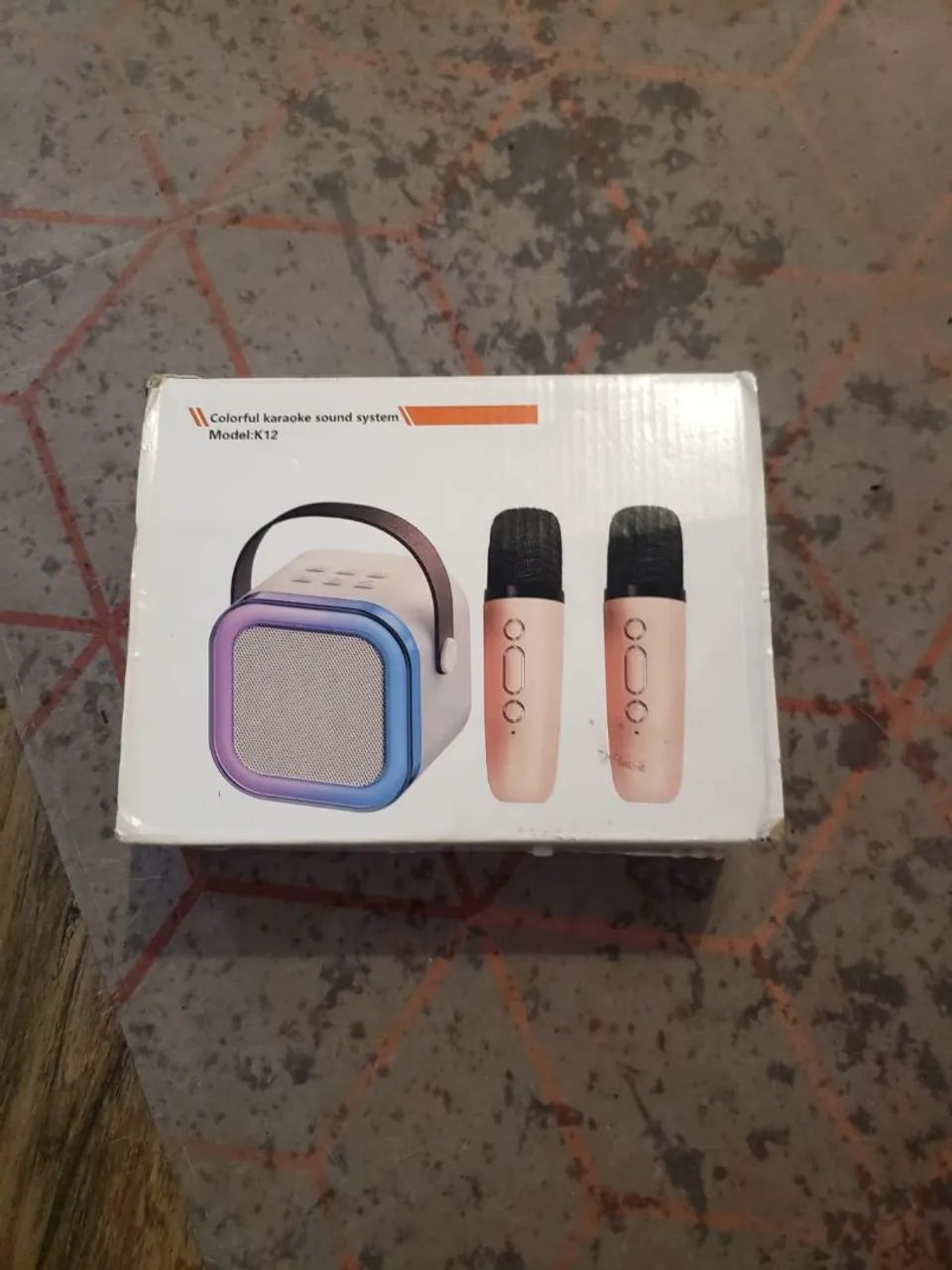 Mini microfone com mini caixa de som para karauke