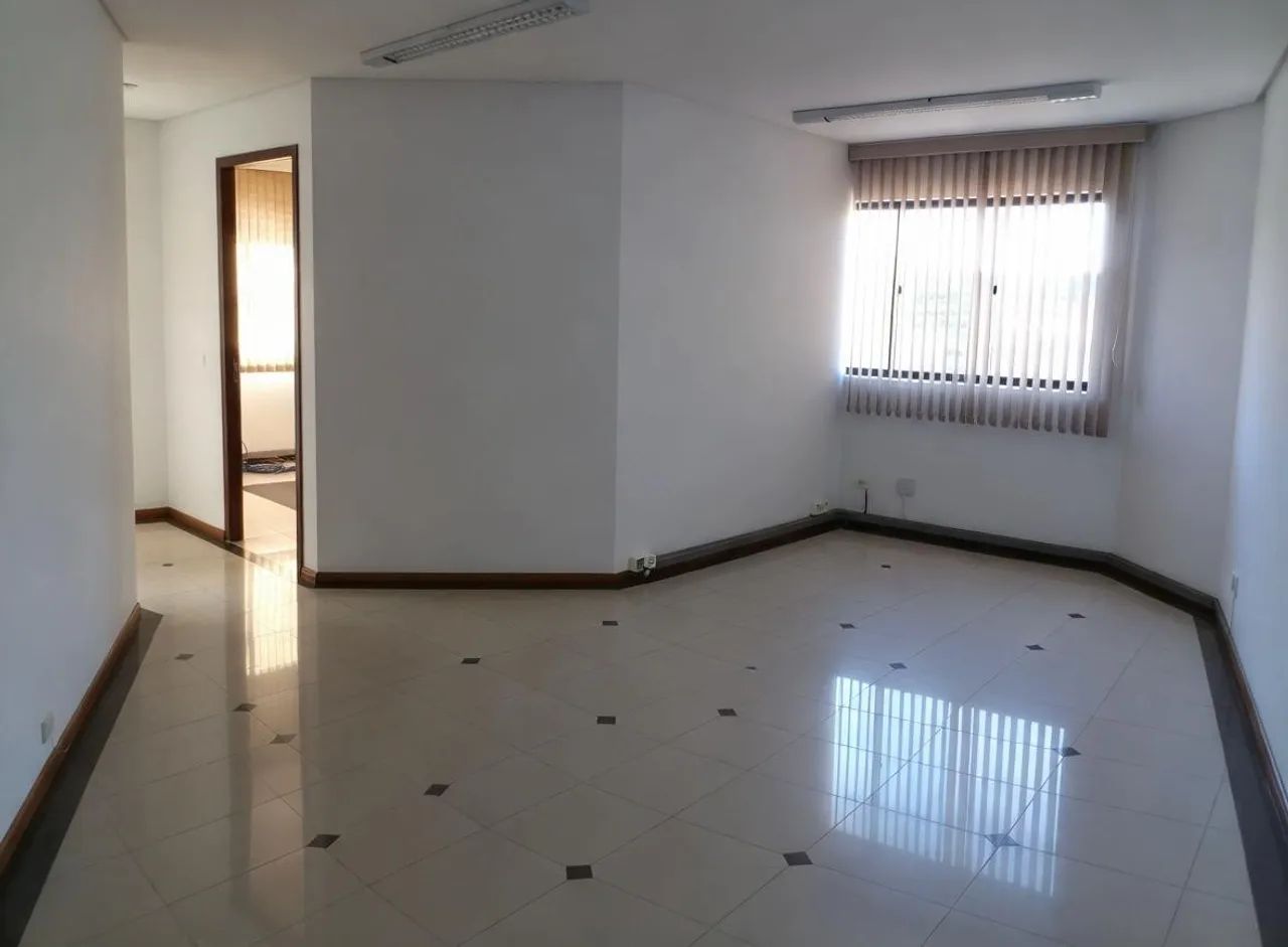 SALA COMERCIAL PARA LOCAÇÃO NO CENTRO - Foto 2
