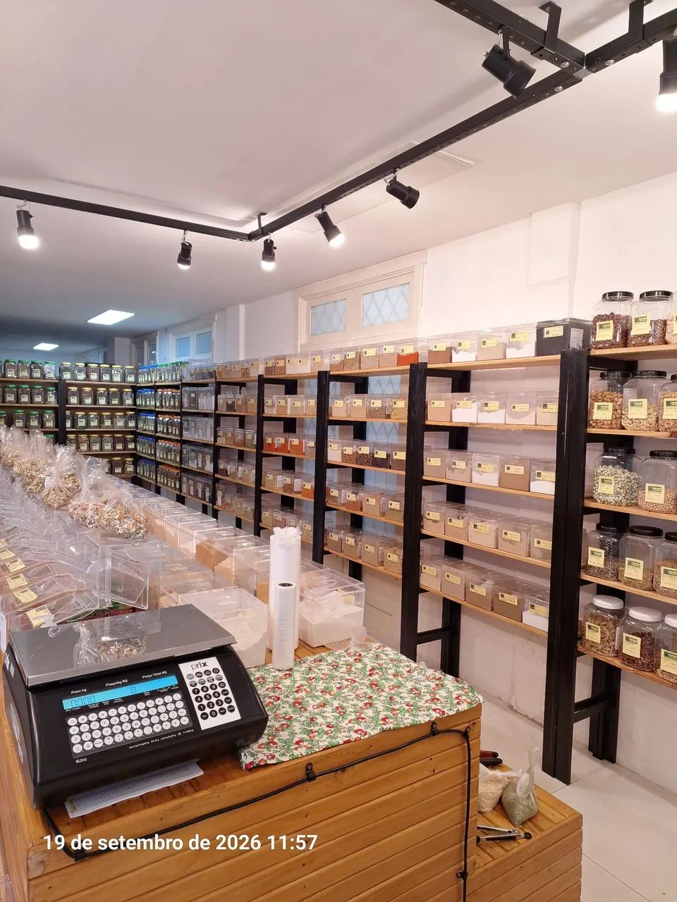 Estoque e equipamentos loja de produtos naturais