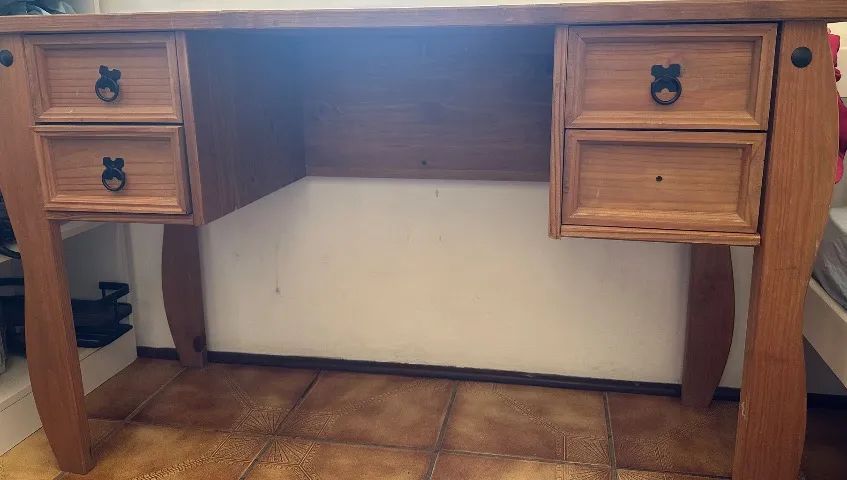 Escrivaninha de Madeira - Foto 2