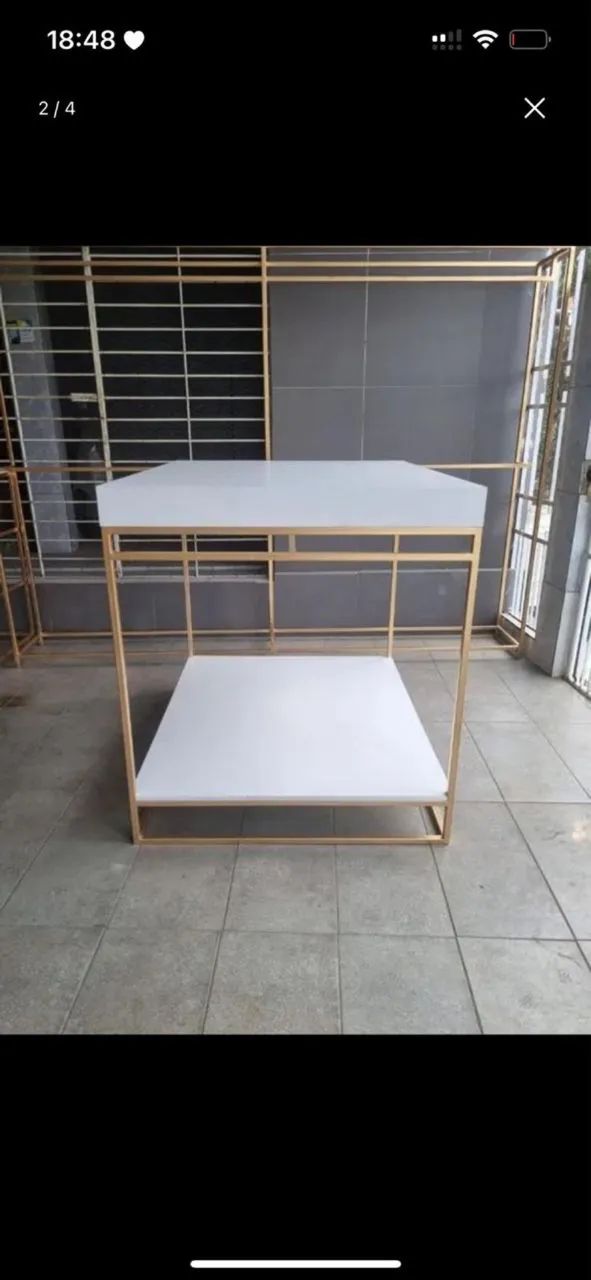 Escada Expositora + Centro de loja