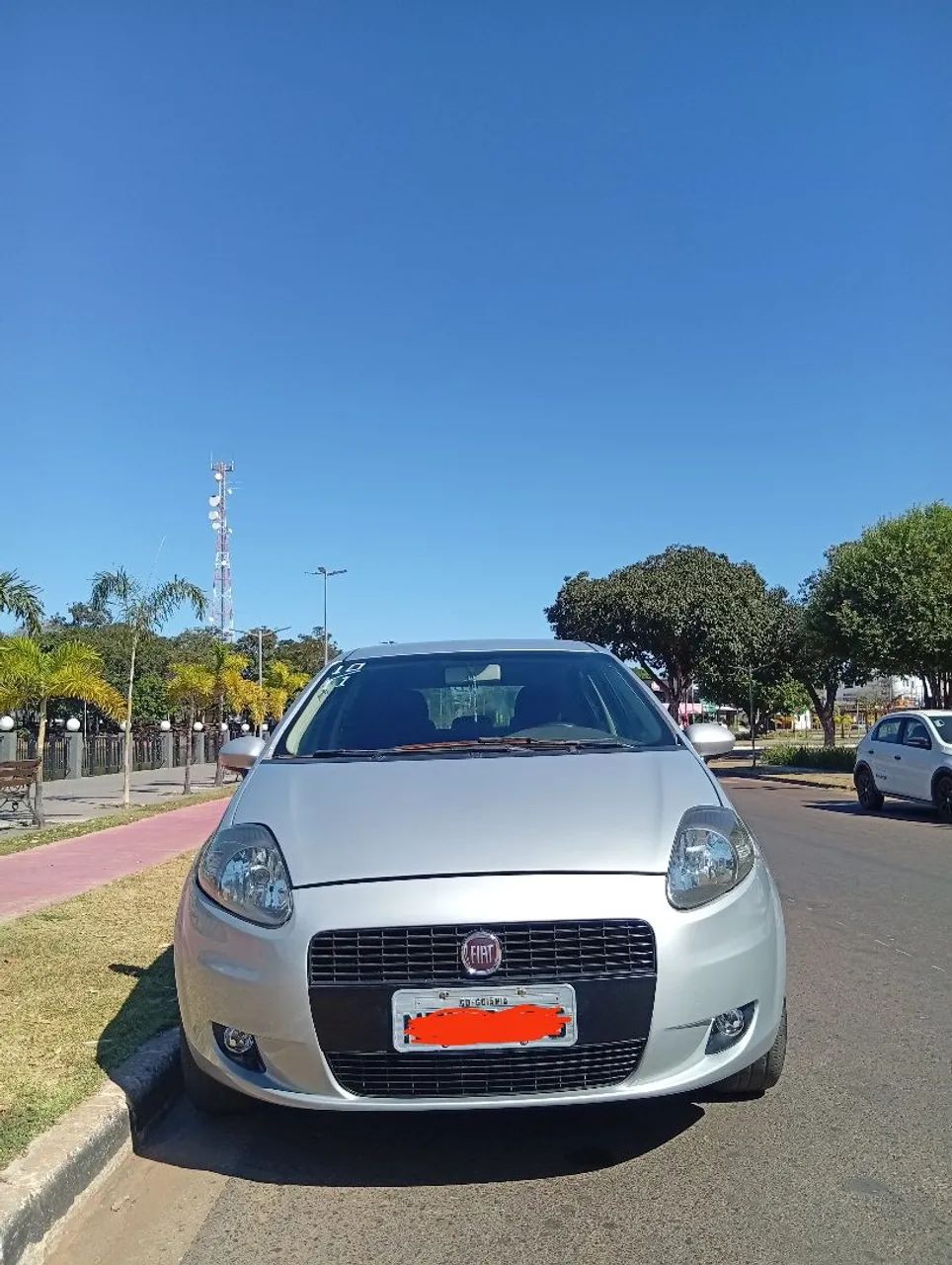 Fiat Punto Punto ATTRACTIVE 1.4 Fire Flex 8V 5p 2011