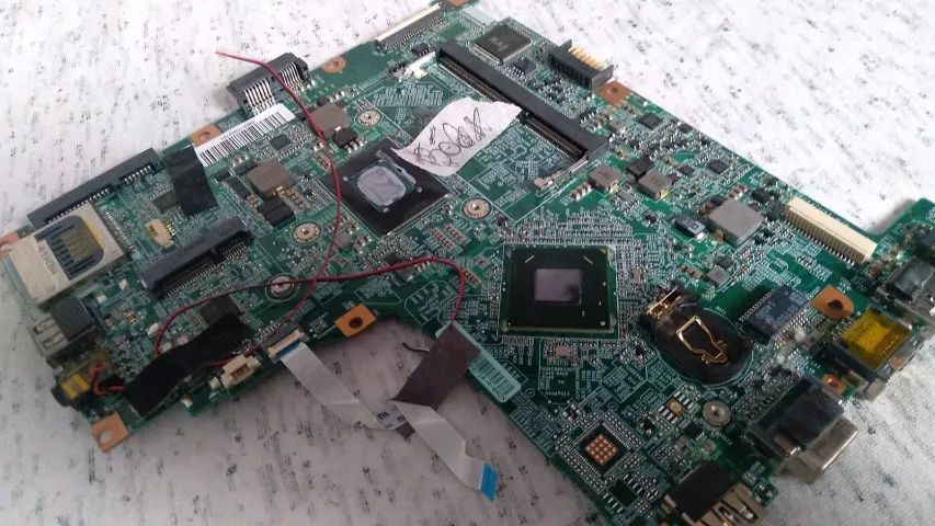 Placa Mae Positivo S2500/S1991 pra Notebook usada funcionando - Foto 3