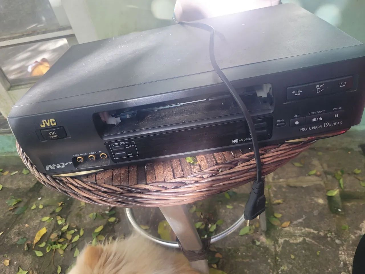 Vídeo Cassete JVC com defeito - Foto 2
