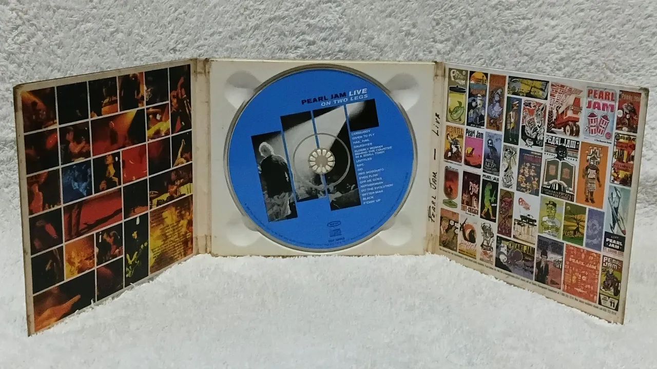 CD Pearl Jam - Live On Two Legs - Foto 2