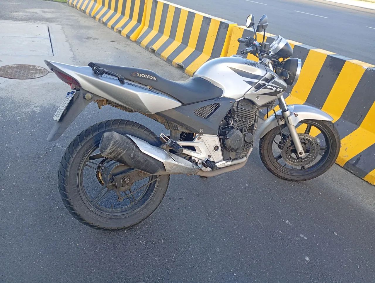 CBX Twister 250 2007  - Foto 2