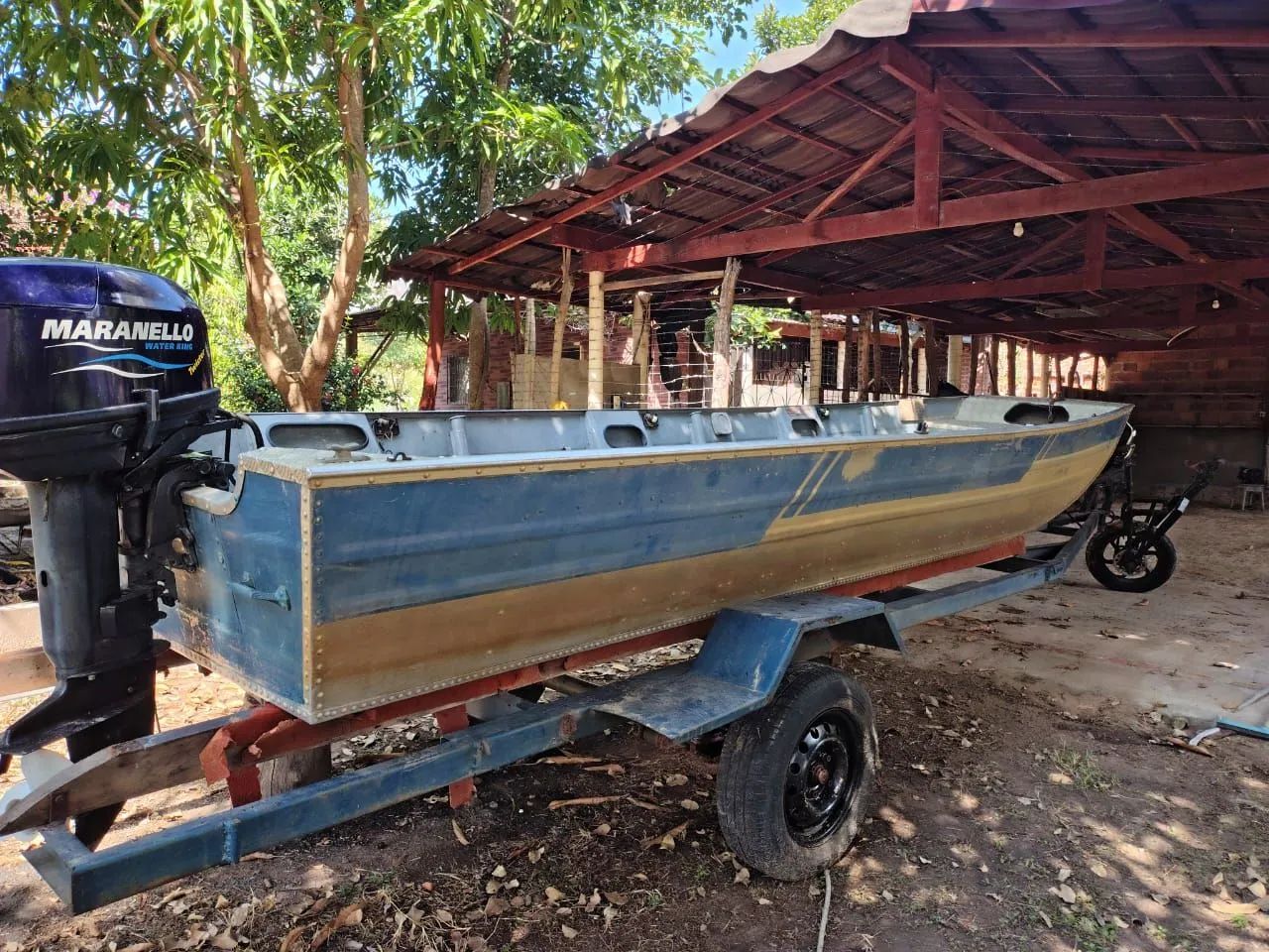 Lancha com motor 25hp Maranello  - Foto 3