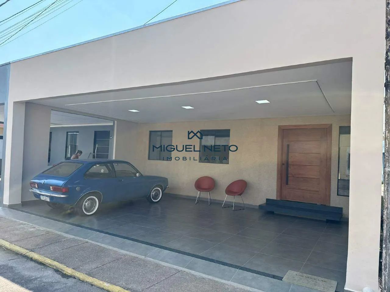 CASA DE ESQUINA, MODIFICADA E PORTEIRA FECHADA NO CONDOMÍNIO ÍRIS - Foto 2