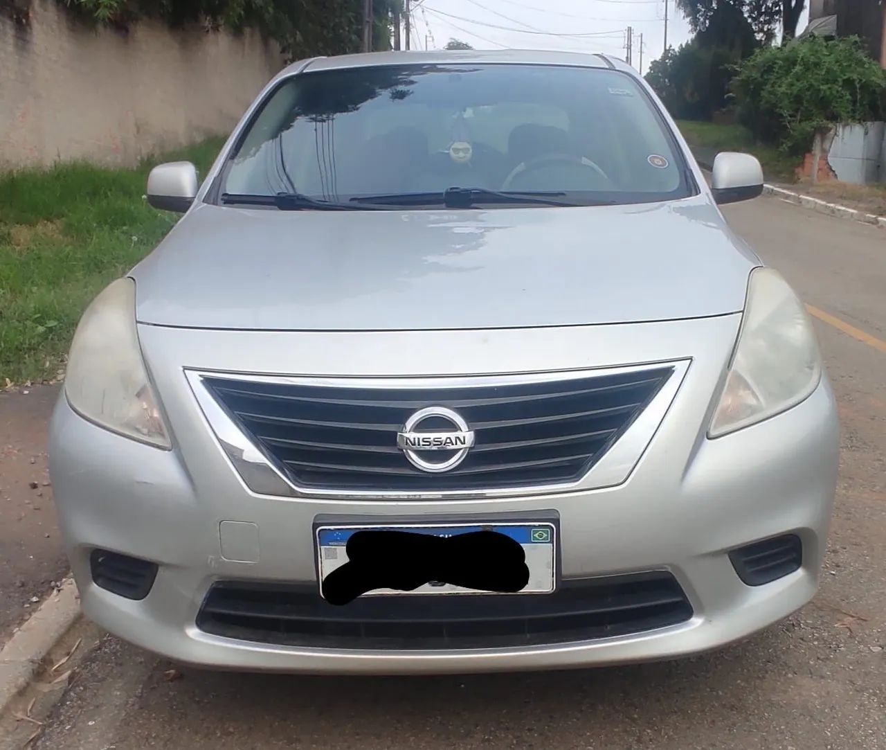 Nissan Versa VERSA SV 1.6 16V Flex Fuel 4p Mec. 2012