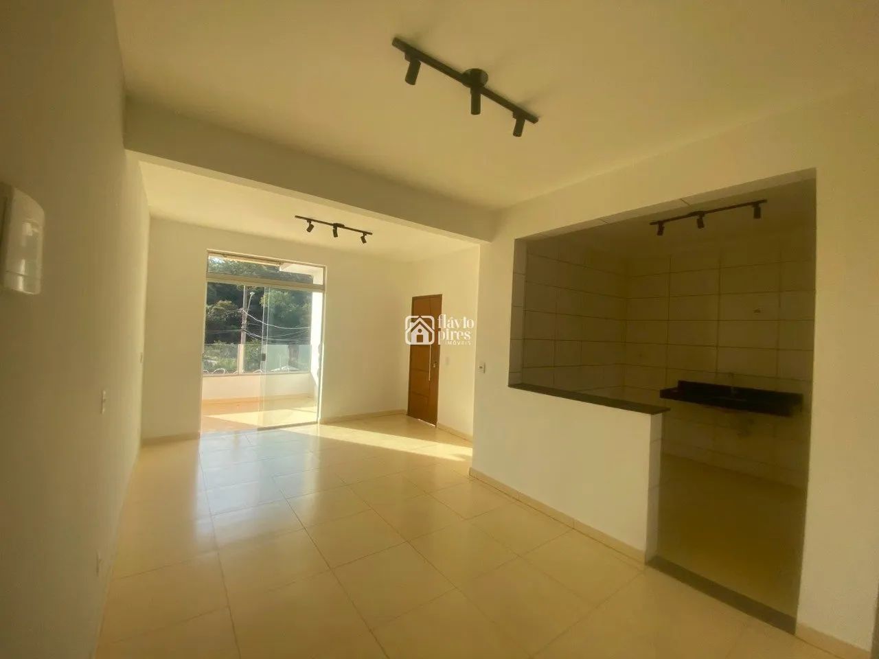 LINDA CASA GEMINADA NO DUQUE DE CAXIAS
