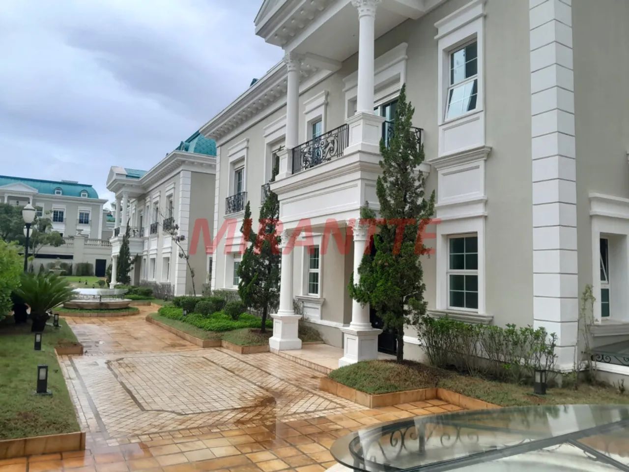 Sobrado de 775m² com 5 quartos em Tremembe - Foto 3