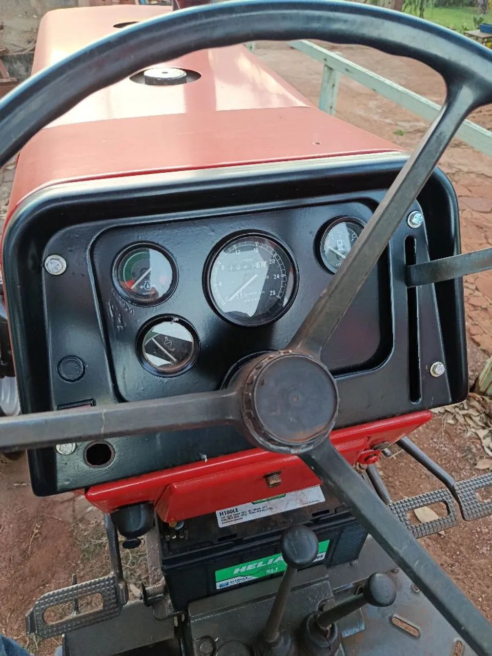TRATOR Massey Ferguson 275 - Foto 5