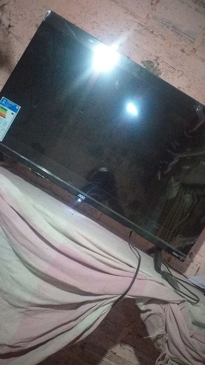 TV AOC 32 polegadas Roku TV 
