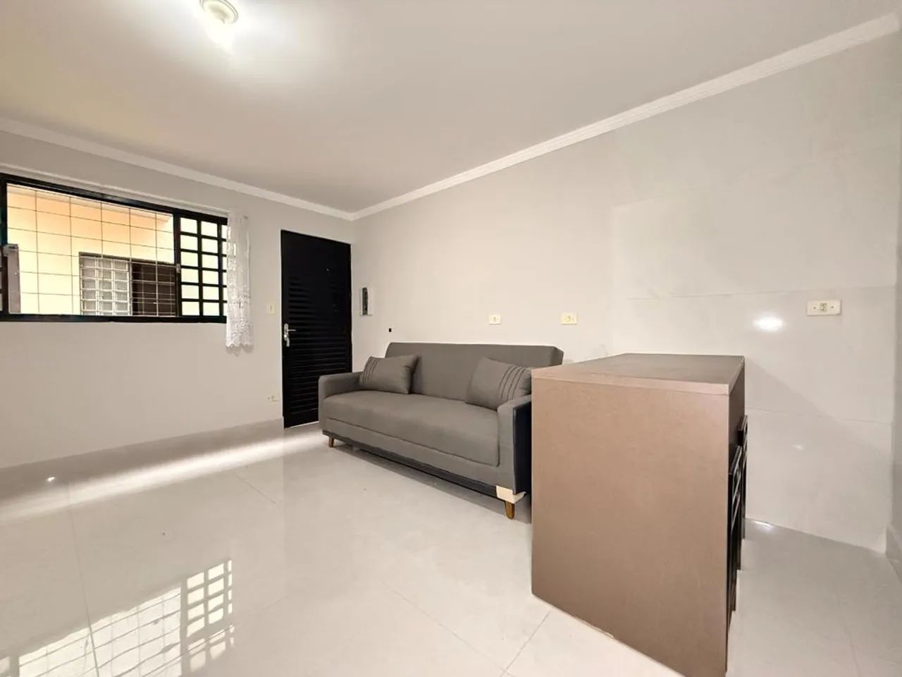 Apartamento para alugar em Maringá, Zona 08, com 1 suíte, com 40 m² - Foto 4