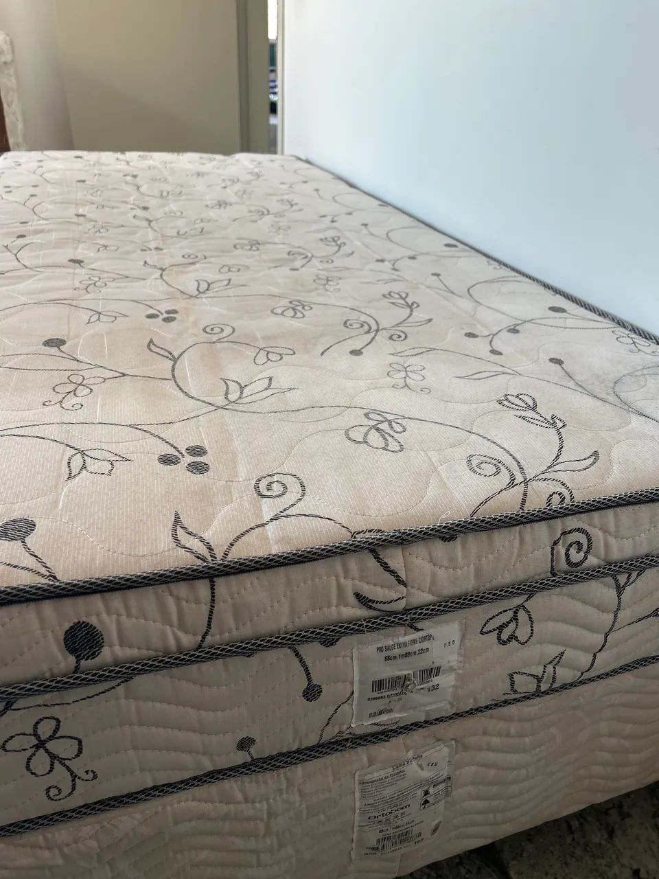 Cama box de solteiro com colchão - Foto 3