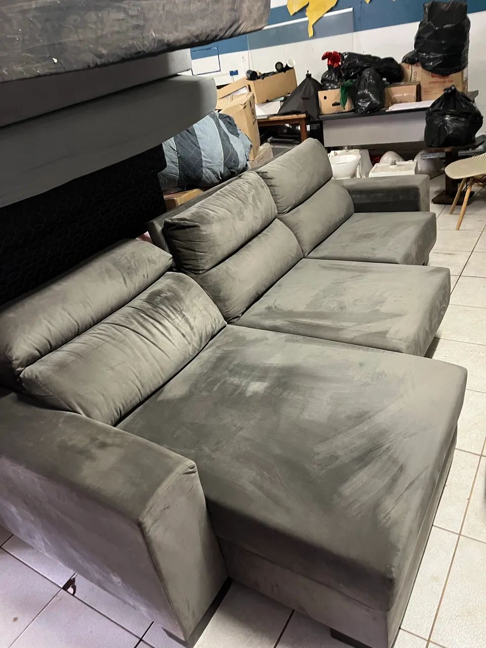 Sofá retrátil e reclinável 3,20 mts com chaise. - Foto 2