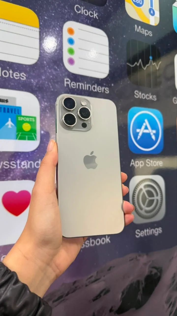 iPhone 15 PRO MAX 256GB -titânio natural 