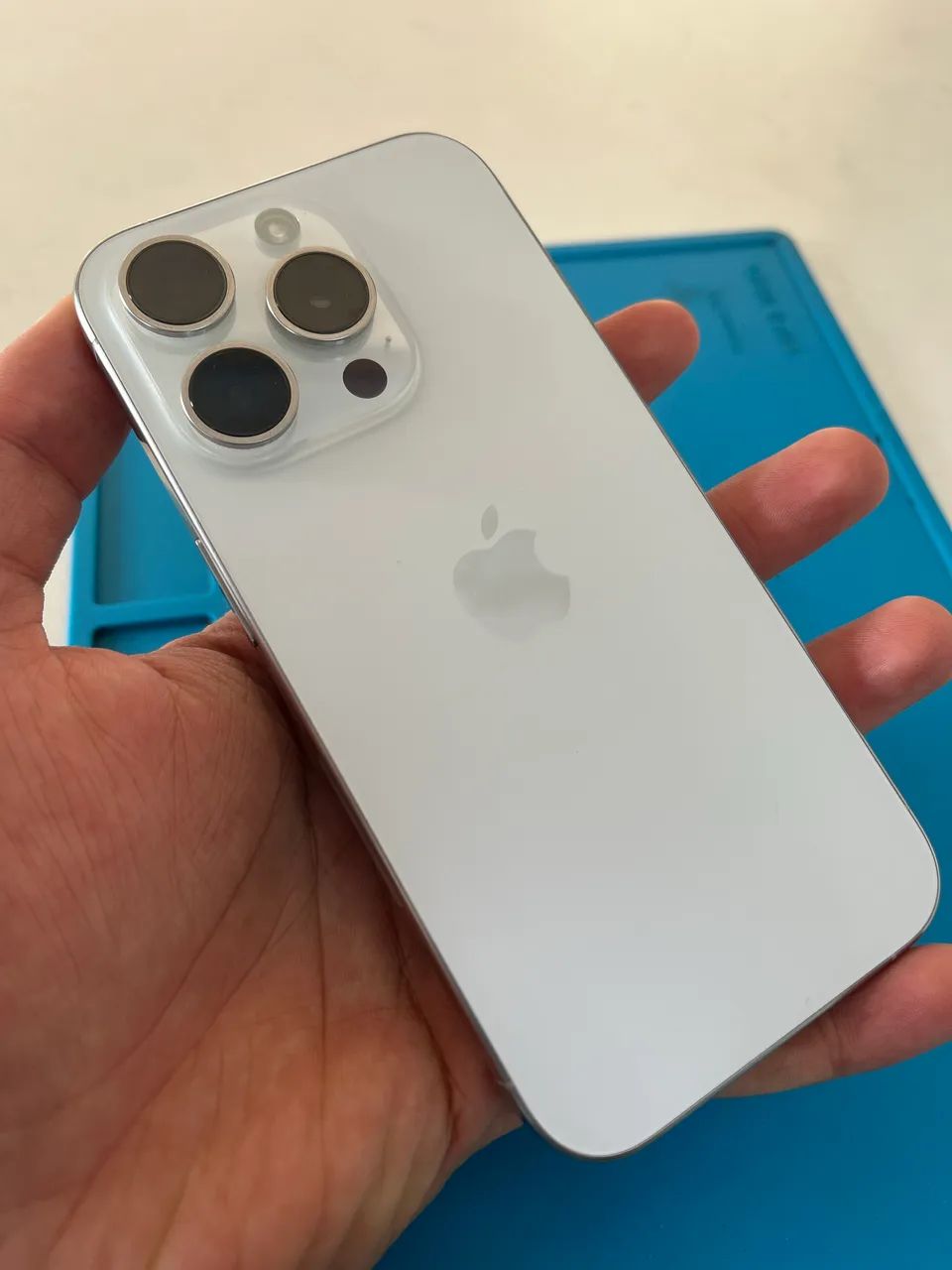 iPhone 15 Pro 128GB - Branco (Seminovo Premium) - Celulares e