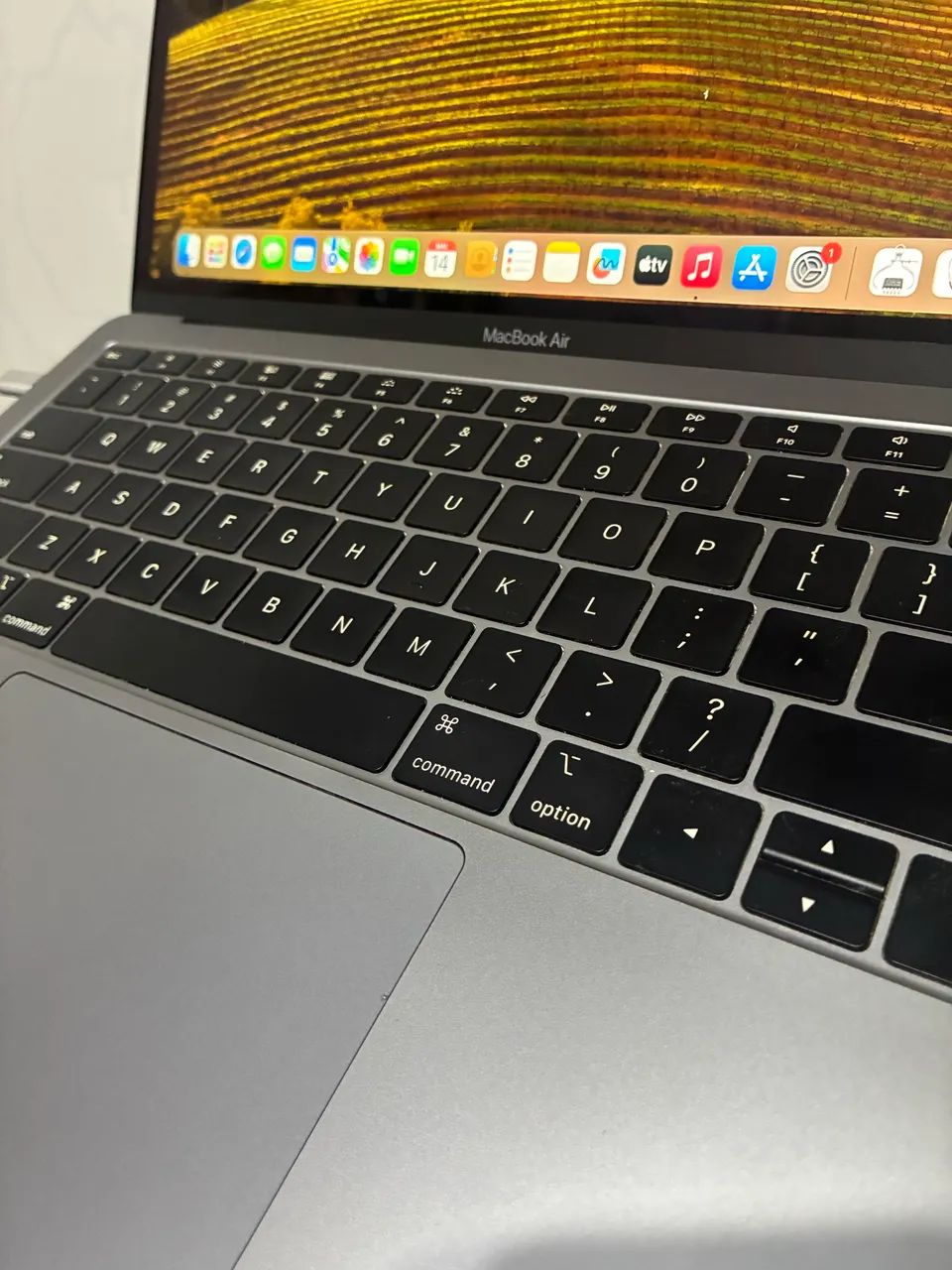 MacBook 2018 AIR RETINA 8 + 256 Touch - Notebooks - Dois Unidos