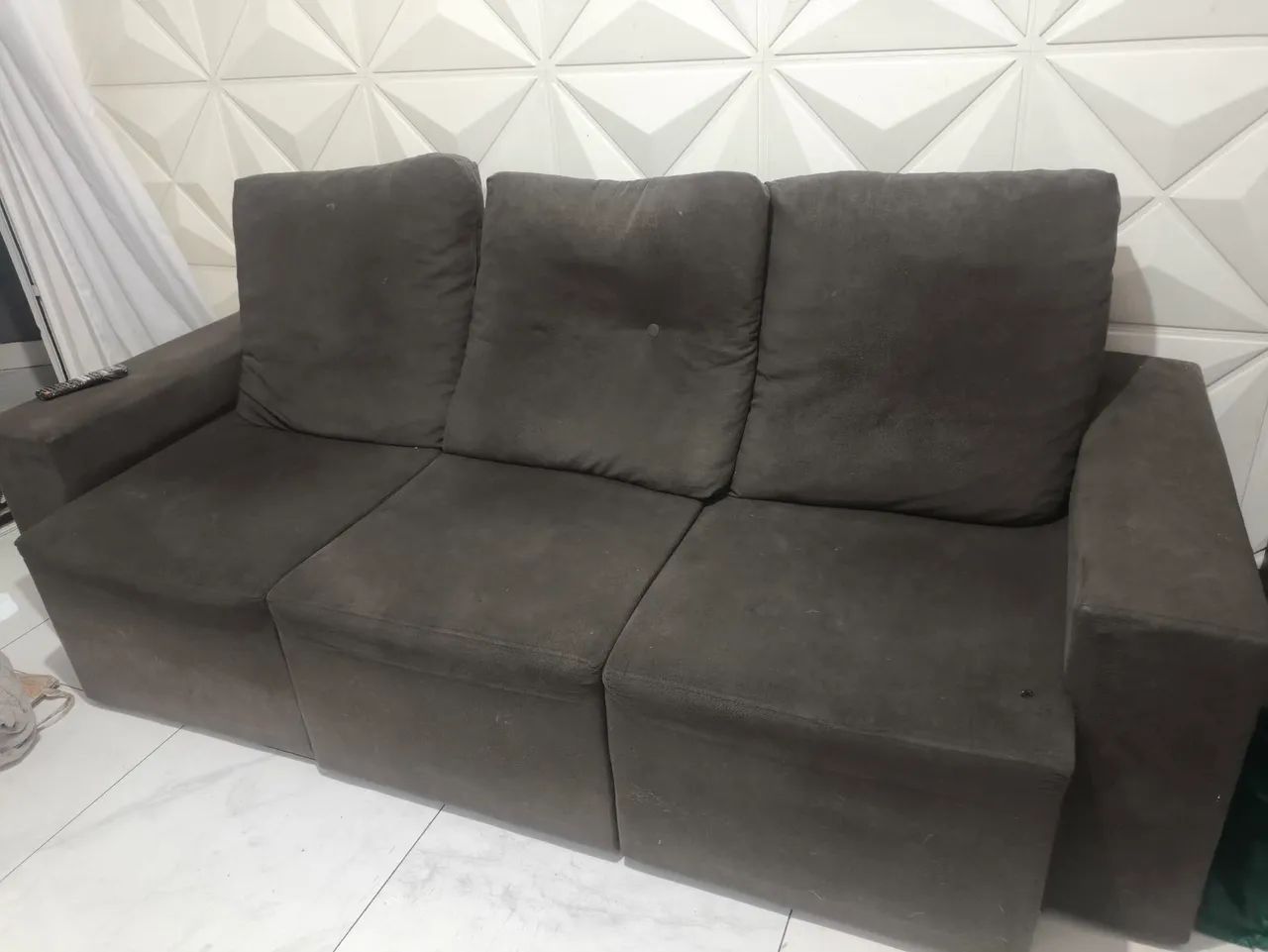 Sofá 3 lugares 