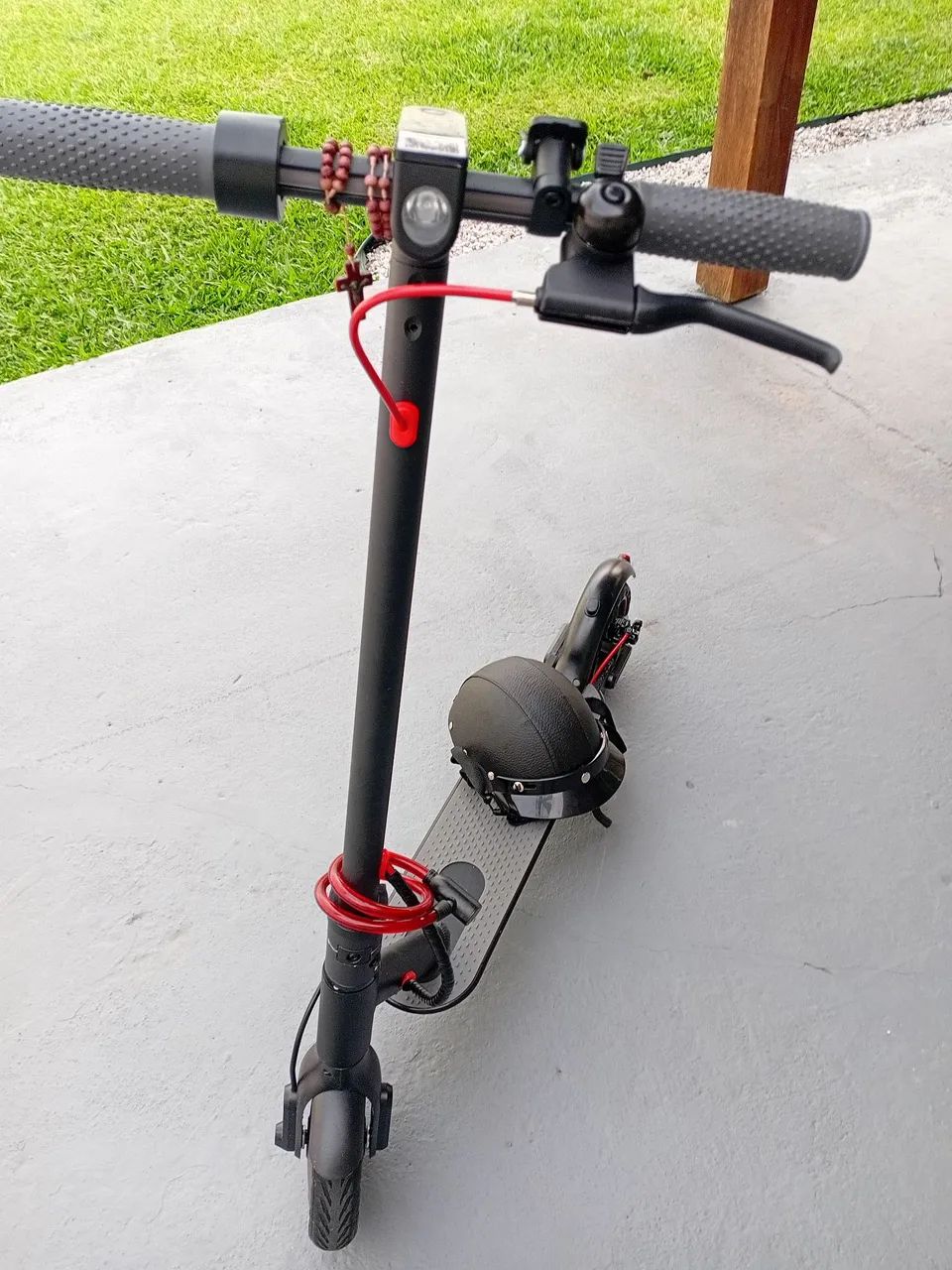 Patinete Elétrico 350W - Autonomia 28 km - Muito Conservado+ capacete Pro tork - Foto 2
