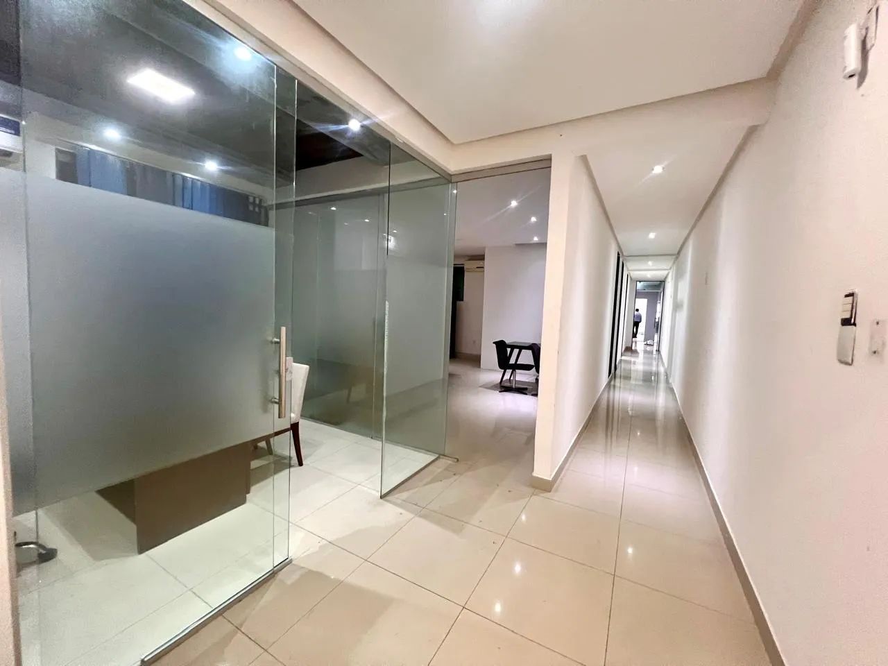 ALUGA -  COMERCIAL OU RESIDENCIAL NO MARCO