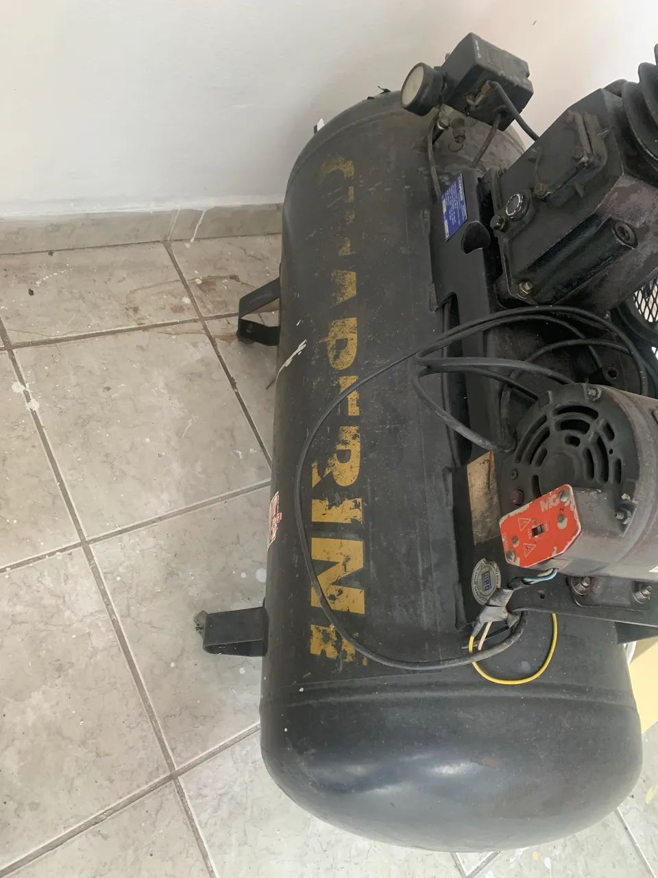Compressor  semi novo 100 Libra  - Foto 4
