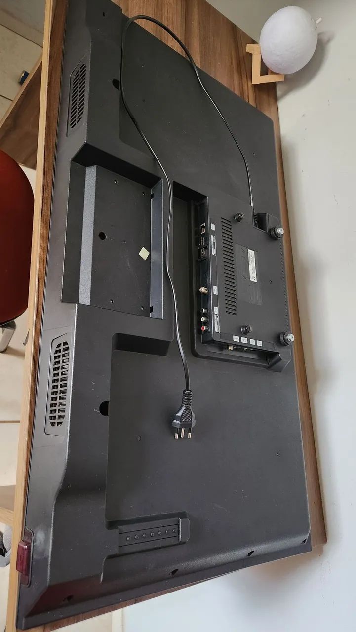 Tv Philco led 40 polegadas tela quebrada - Foto 2
