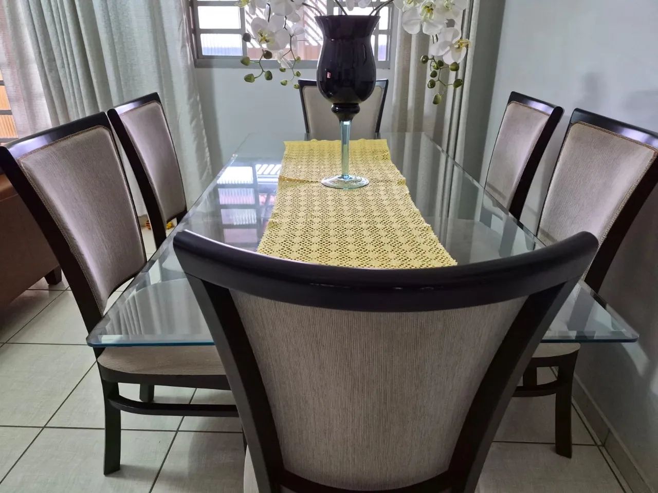 Vendo mesa com 6 cadeiras  - Foto 3