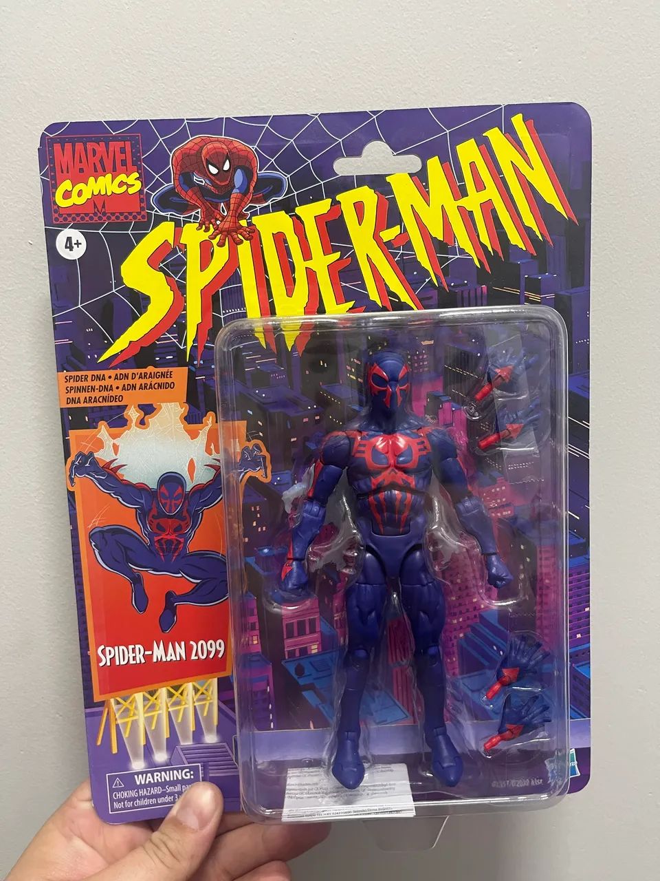 Boneco Figura Spider-Man 2099 - Marvel Legends Series- Retro Collection - Hasbro