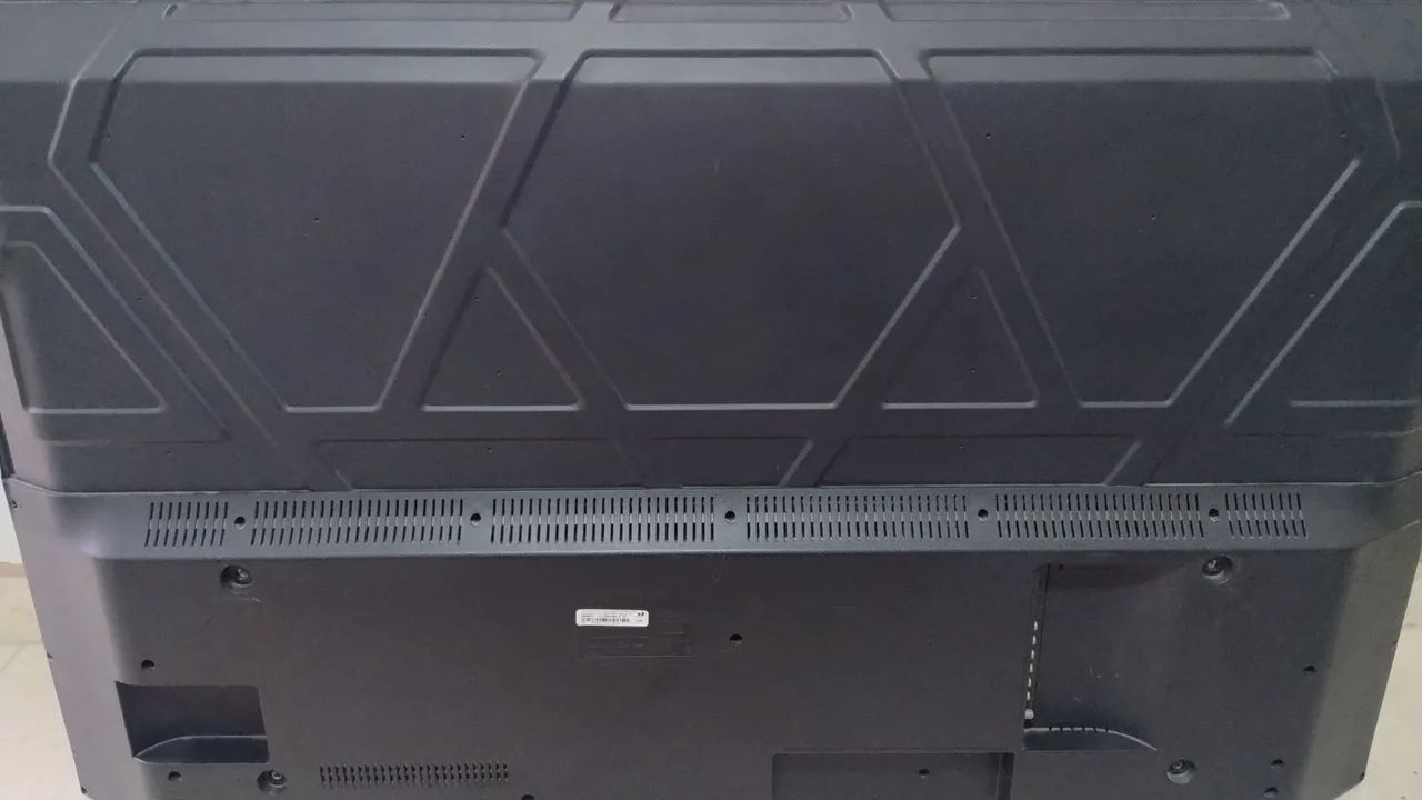 Vendo Lote de Tvs 4k com defeito de tela.