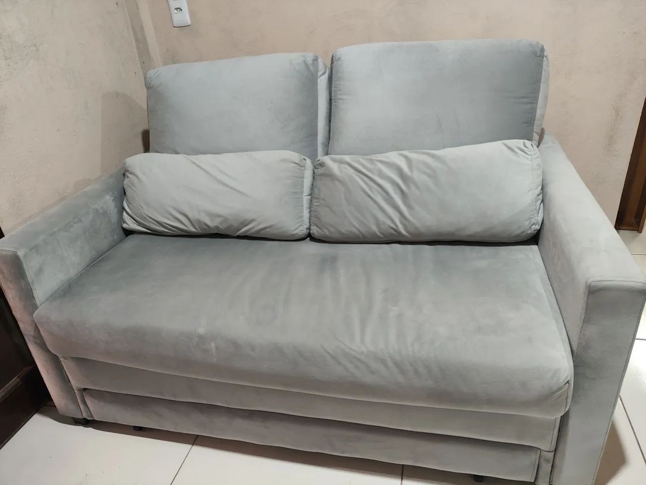 Sofá cama em excelente estado 