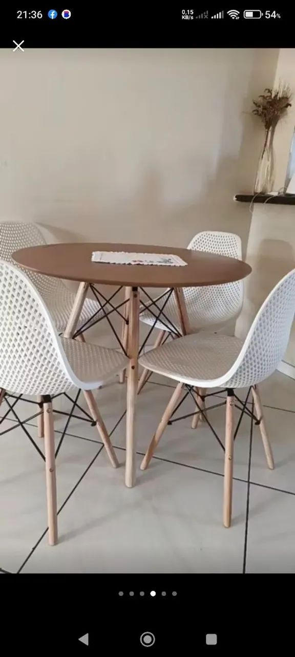 Mesa de 4 cadeiras 