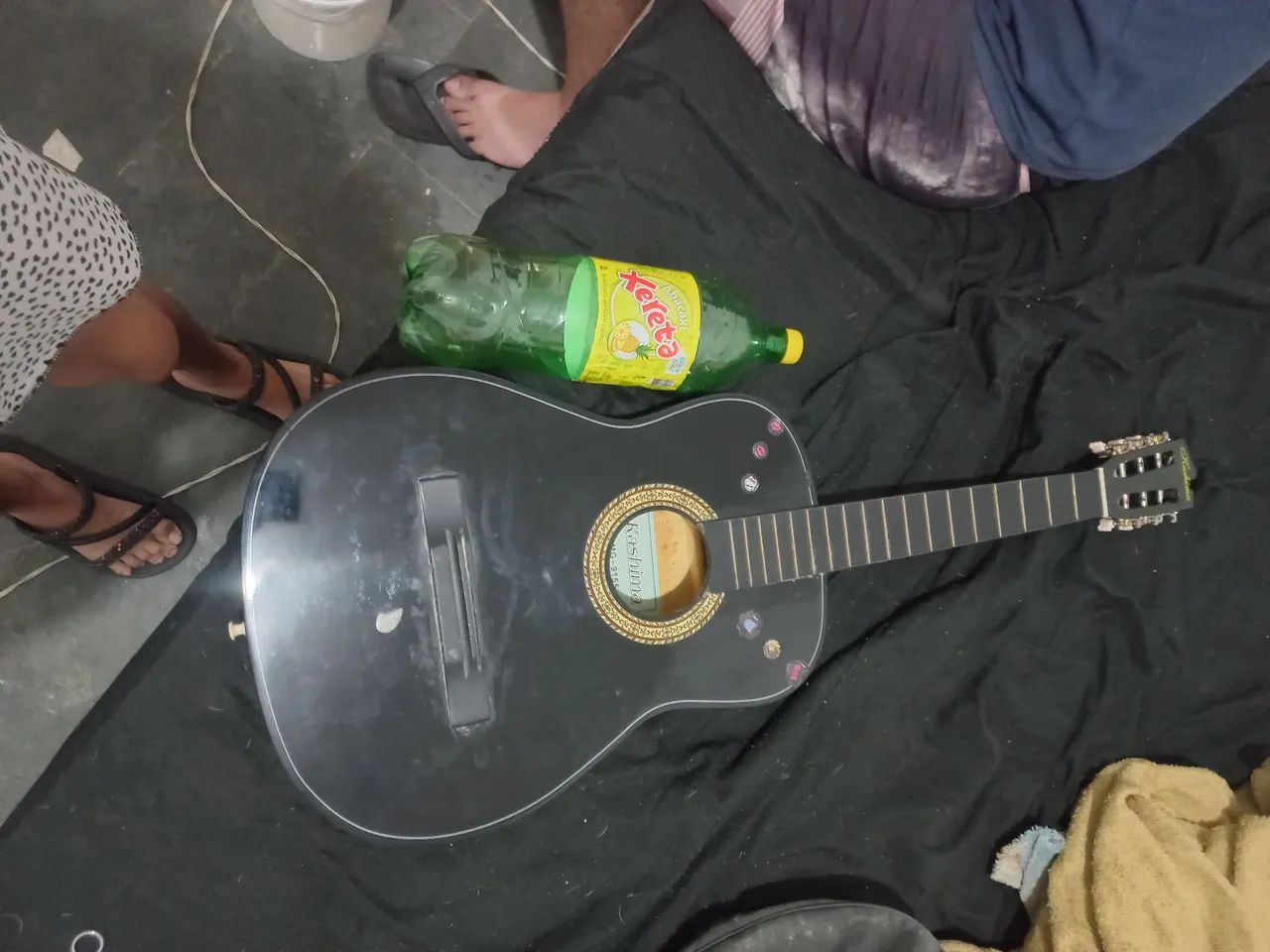 Vendo violão preto - Foto 4