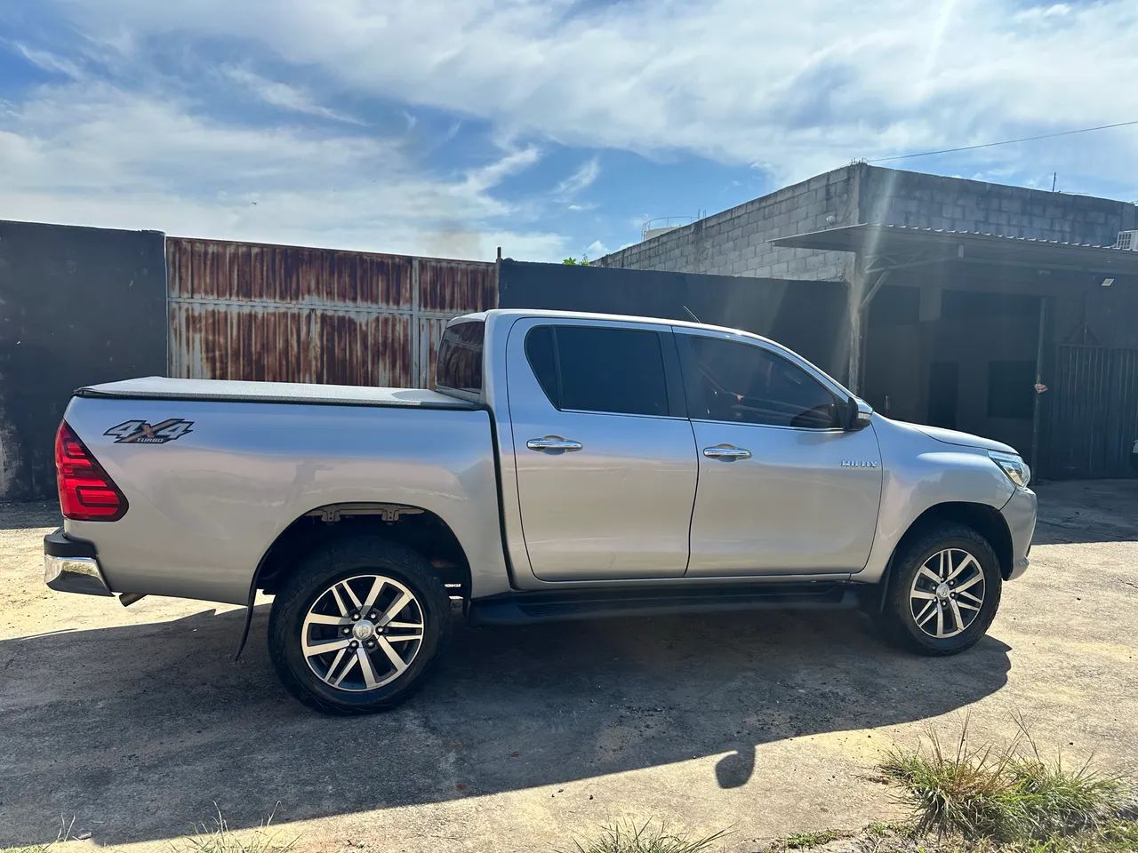 Toyota Hilux 2016