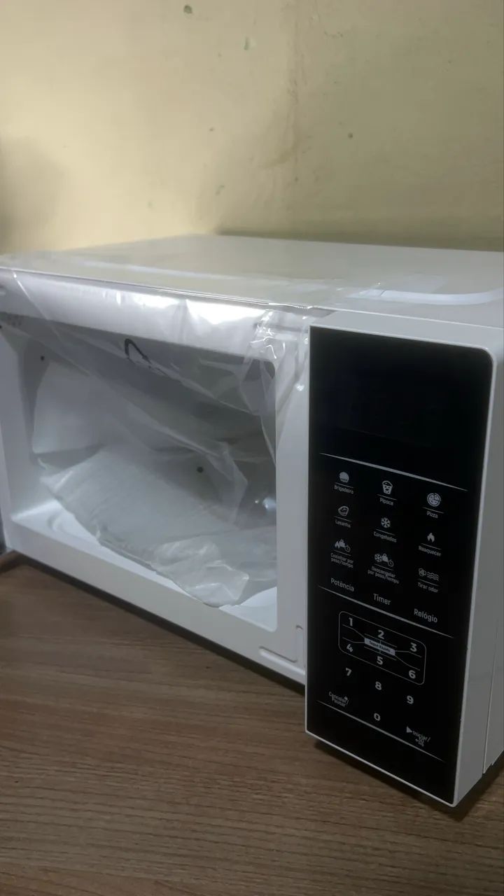 Microonda Britânia 20L