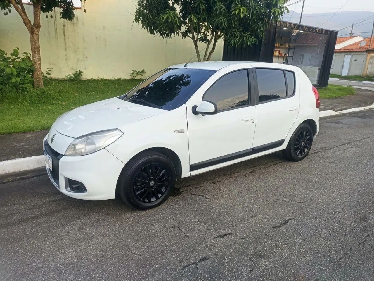 Renault Sandero PRIVILÈGE HI-FLEX 1.6 16V 5P 2013