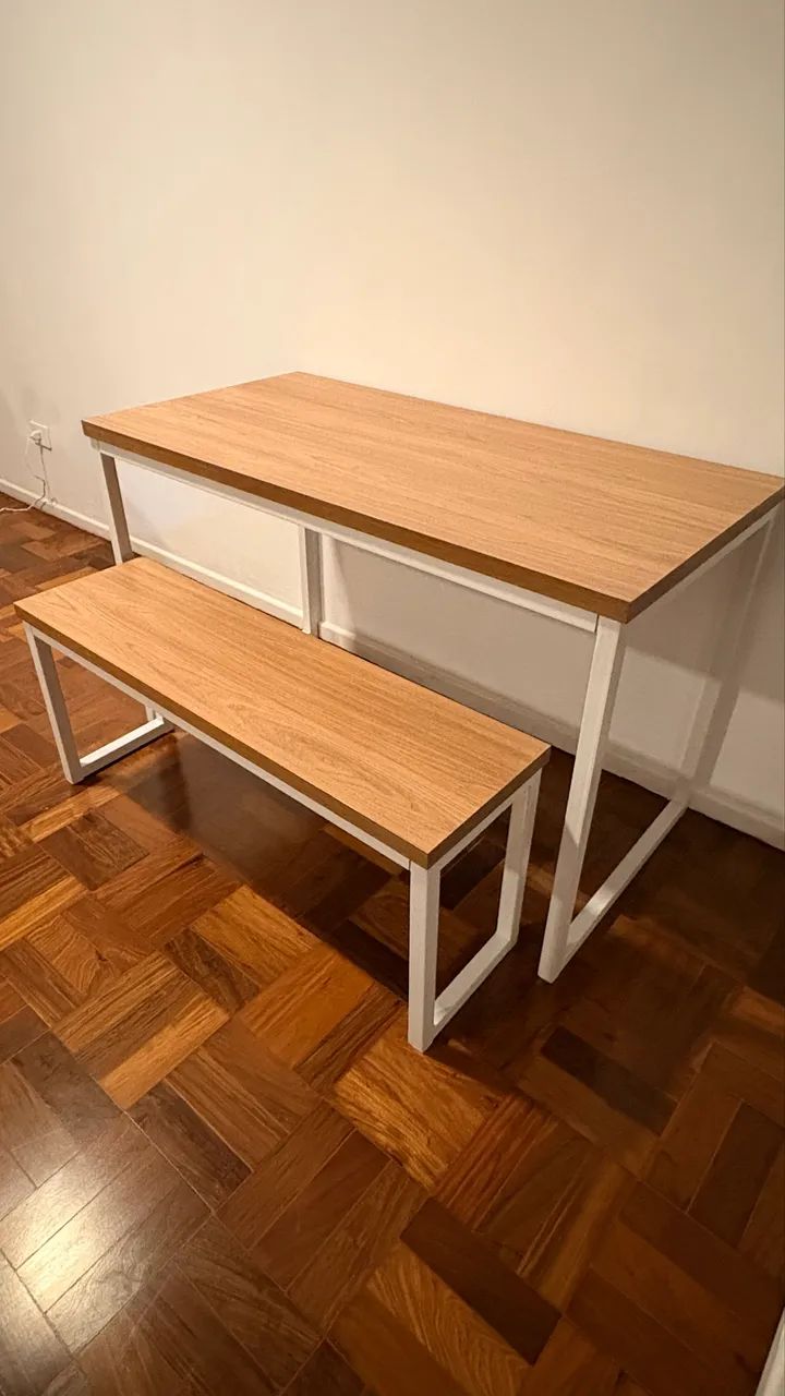 Mesa + Banco - Estilo Industrial, Pouco Uso - Foto 3